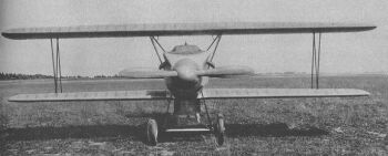 Na tomto sn�mku sice nevid�te jak stroj vypadal, ale ur�it� v�m neunikne tlust� profil jeho k��del.