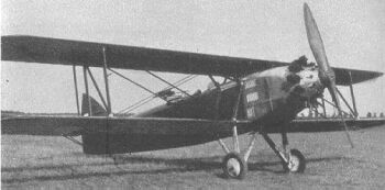 -216 takt s vojenskou vstroj.