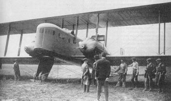 Foto stroje F.62 ve vojenskm zbarven jsem zatm nenael, take aspo pro pedstavu o rozmrech stroje pidvm civiln stroj. 